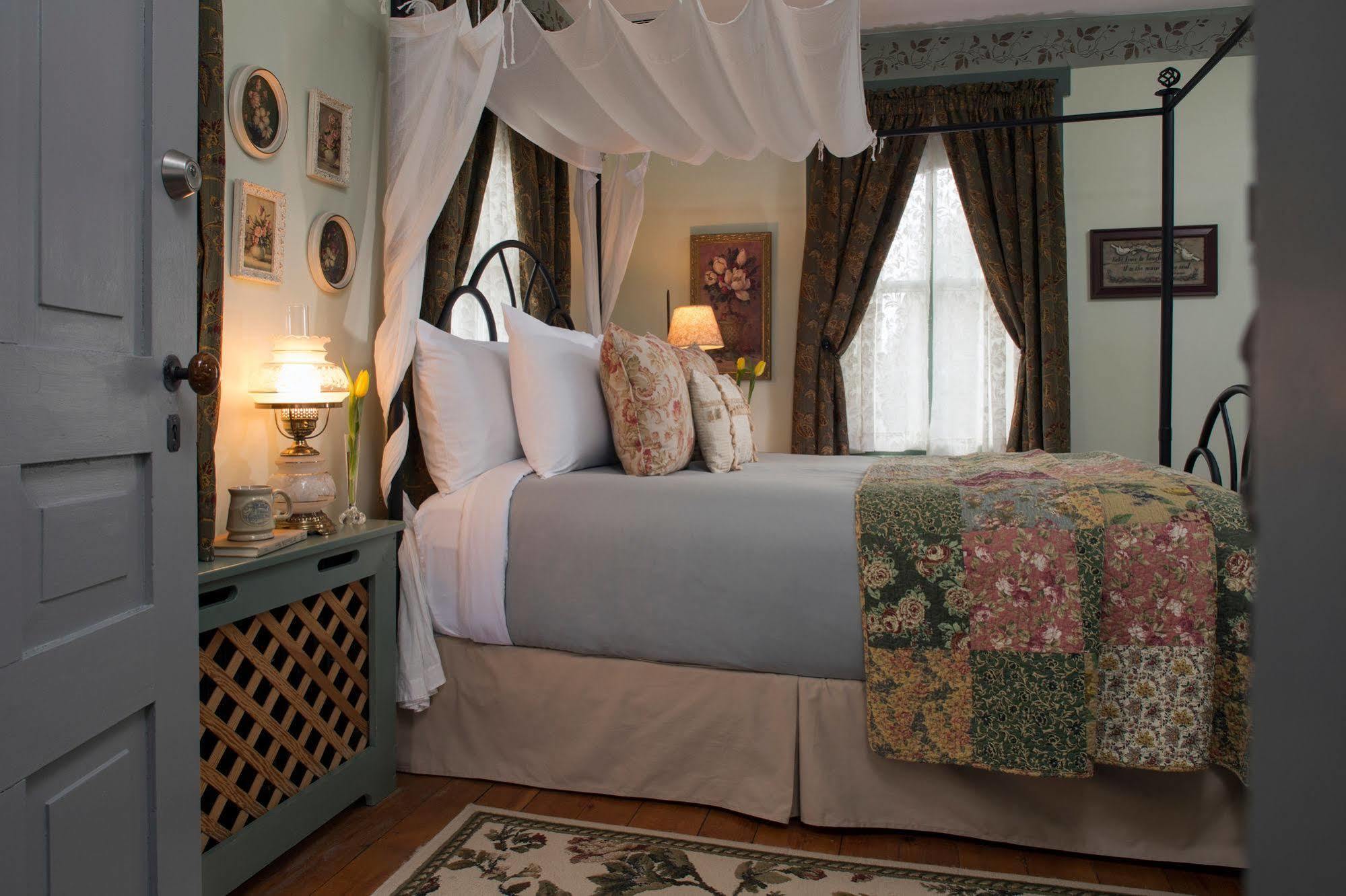 1825 Inn Bed And Breakfast Palmyra Ngoại thất bức ảnh